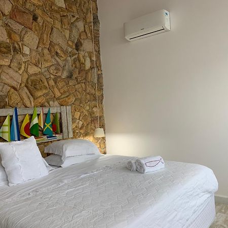 Almas Gemeas Suite Com Cozinha Praia Da Ribeira Angra dos Reis Exterior foto